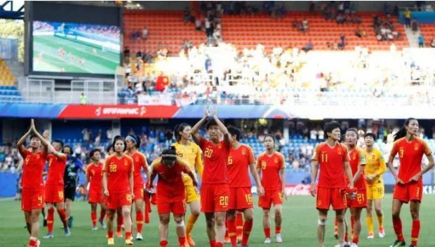 2019年国际足联女足世界杯八分之一决赛，中国队以0：2不敌意大利队，无缘八强。中新社记者 富田 摄